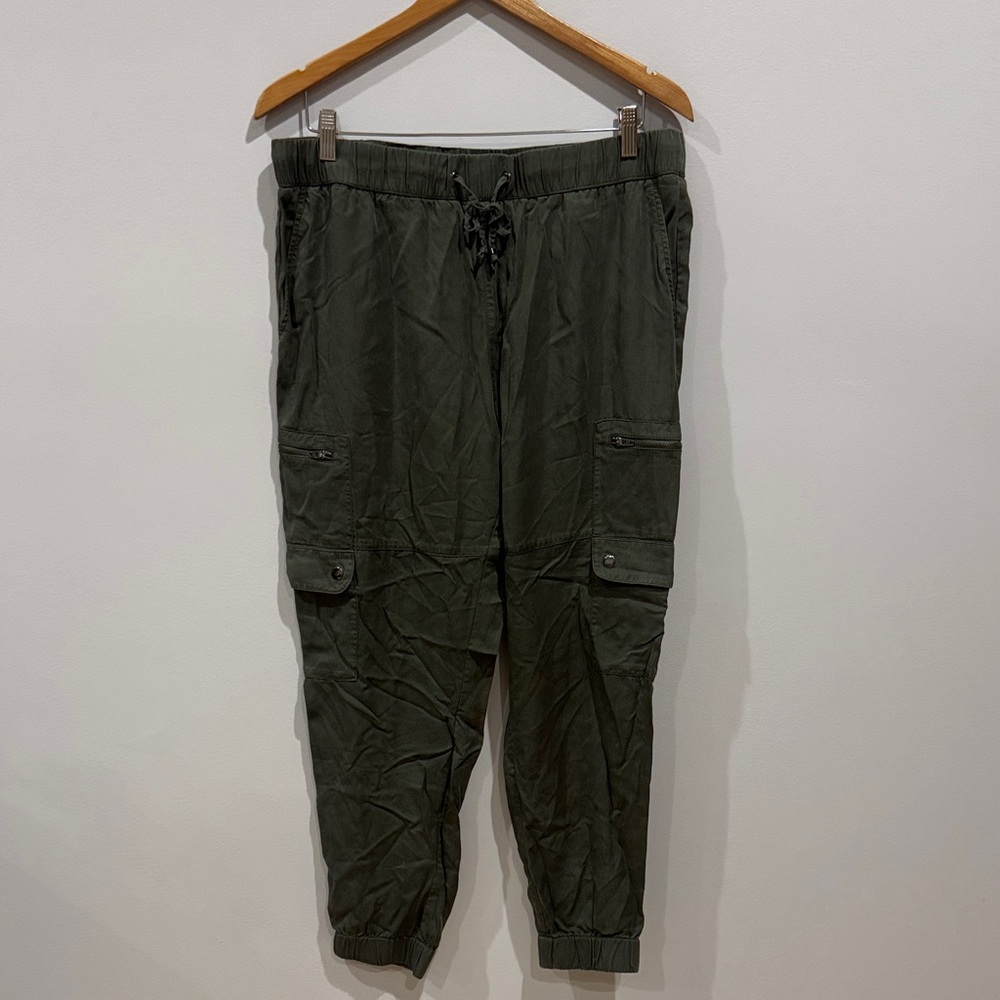 Banana Republic Dark Green Cargo Pants